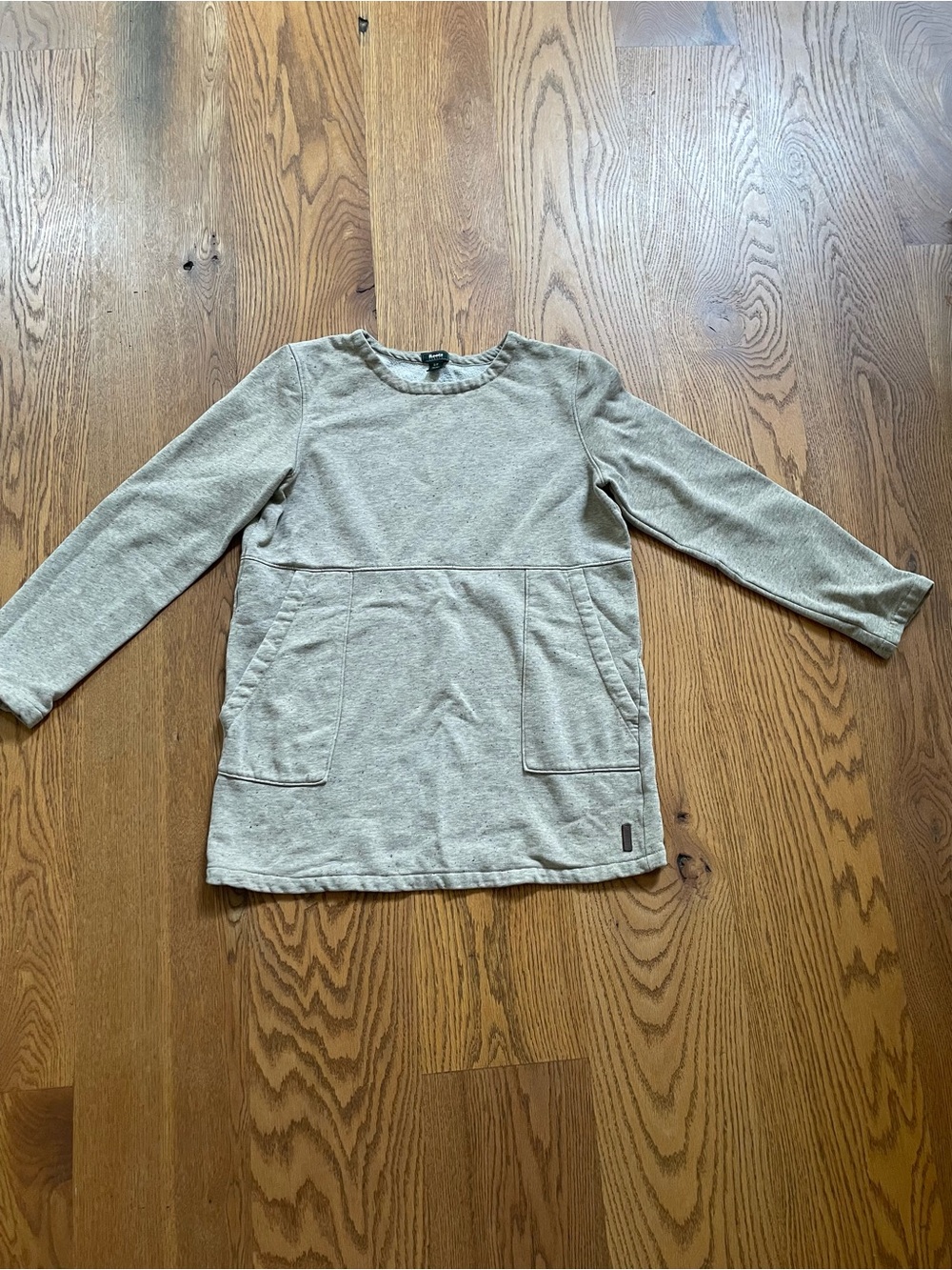 Women’s Roots Sweater Beige